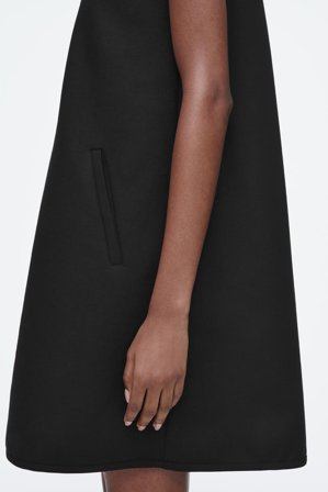 COS Sukienka Mini Z Zamkiem in Czarny