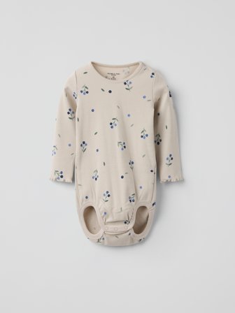 Langermet body blåbær - 68 - barneklær - beige - Polarn O. Pyret