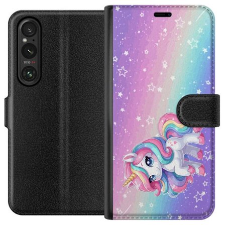 Yhteensopiva Lompakkokotelo Sony Xperia 1 V Stitch polaroid-kehyksissä sinisillä pastellisävyillä ja suloisilla ilmeillä kollaaseissa sydämillä