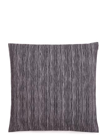 Varvunraita Cushion Cover Home Textiles Cushions & Blankets Cushion Covers Svart Marimekko Home
