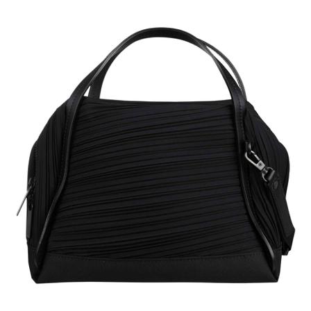 Issey Miyake - Axelremsväskor - Svart - Dam - Storlek: One Size, Dam, Storlek: ONE SIZE
