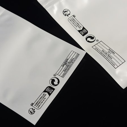 100 Plastposer med trykt økologisk logo, forseglet, gjennomsiktig