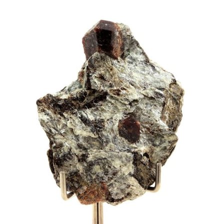 Kivet ja mineraalit. Almandiini granaatti. 135,0 ct. Otzin laakso, Tiroli, Itävalta.