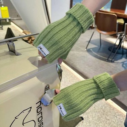 Halvfingerhandsker Strikkede handsker GRØN