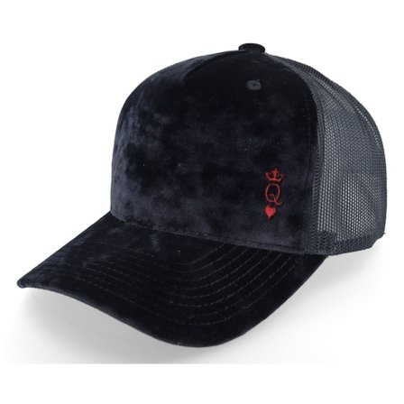 Iconic - Svart trucker Caps - Poker Queen Crown Velvet Black A-frame Trucker @ Hatstore