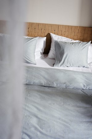 Jotex - Dynetrekksett Dobbeltseng Økologisk Blå/hvit - ESSA - Kjøp Dobbeltseng hos Jotex