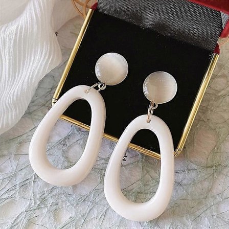 (Ny ankomst) Retro Dame Store Runde Geometriske ut Oval Klips Øredobber