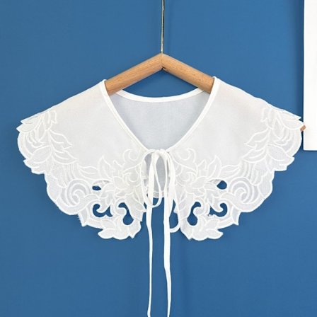 Naisten pitsikaulus Pieni huivikaulus edessä nappikaulus