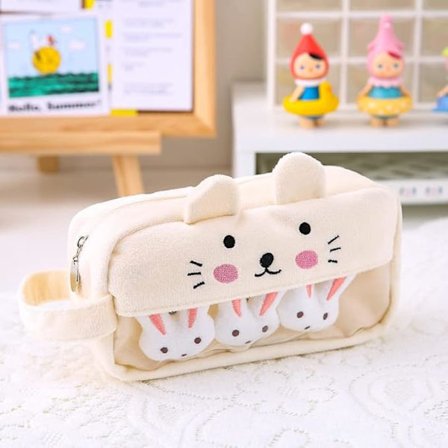 Plysch pennfodral med lurviga nålar tillbehör stor kapacitet japansk estetisk fluffig pennhållare kontorsväska