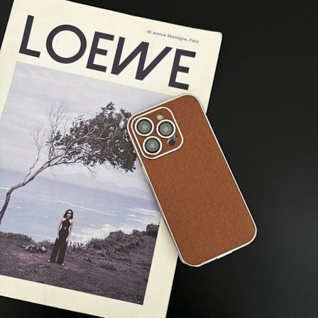 Skal för iPhone 15 Pro Max med linsskydd "Denim Brown" elektropläterad silverkant Pebbled lädertextur lins silverpläterad Full-Body