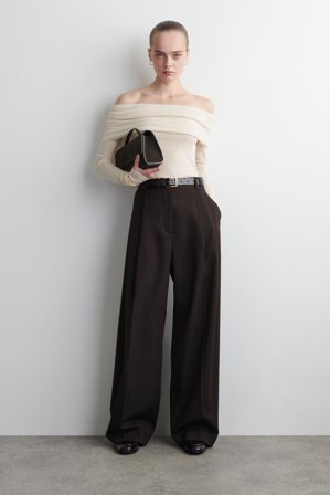 COS Women's Off-The-Shoulder Merino Wool Top in White