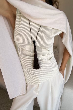 NA-KD - Topp med struktur og asymmetrisk kant - Ermeløse topper - Hvit - L