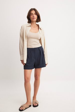 NA-KD Fold Up Wide Leg High Waist Shorts - Högmidjade shorts - Marinblå - EU 34