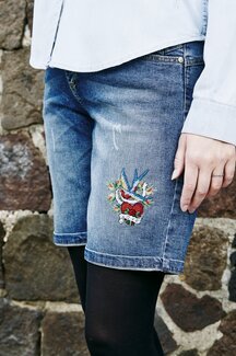 Broderi Fågel och hjärta