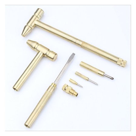 5-in-1 monitoimivasara, jossa integroitu ruuvimeisselisarja