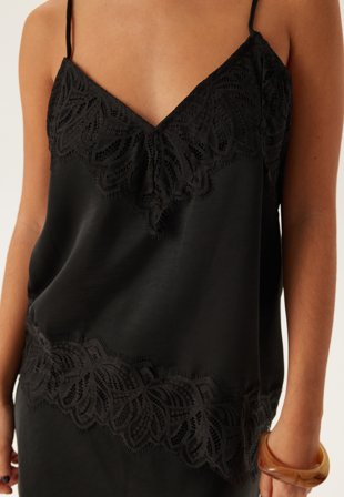 VILA - Vilea Strap Top - Black - Kläder - - Bubbleroom