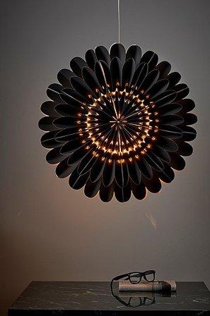 Jotex - OMEGA Weihnachtsstern ø 60 cm Schwarz - Kaufe Adventssterne bei Jotex