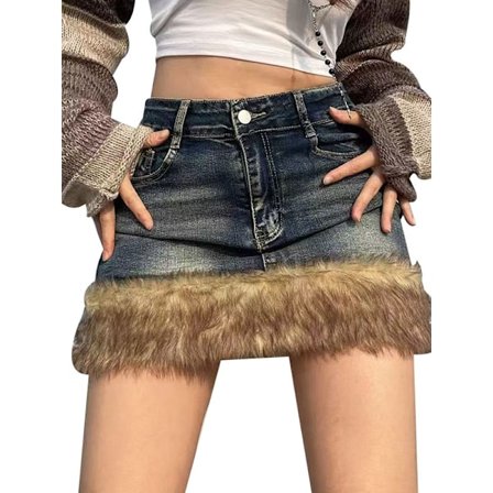 Damjeanshortskjort med rå kant, hög midja och fickor