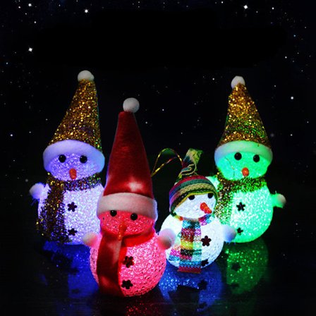 Hohtava jouluaiheinen lumiukkolelu, hohtava värikäs kristallipallolumiukko, lasten lahja, joululelu * 1 kpl