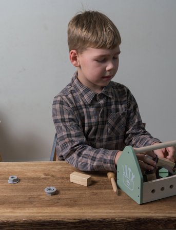 Dantoy Tool Box Wood In Gift Box 26 Parts - Multi/patterned - 21X13X15CM