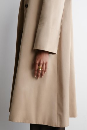 COS Women's Elongated Sculpted Ring in Gold-coloured