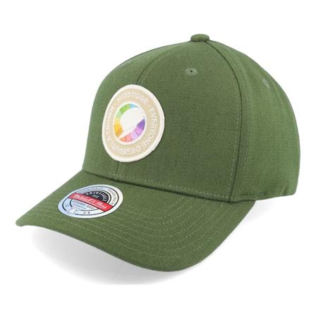 Hatstore - Verde adjustable Cappellino - Crown Badge Sand/Rainbow Olive 110 Adjustable @ Hatstore