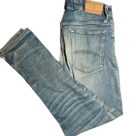 Ljusblå Tommy Hilfiger jeans med raka ben