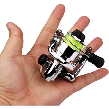 Liten fiskesnelle i lommeformat av aluminium