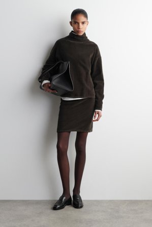 COS Women's Maglione In Ciniglia Con Collo A Imbuto in Marrone