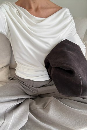 Katarina Krebs x NA-KD Long Sleeve Draped Jersey Top - Langærmede t-shirts - Råhvid - S