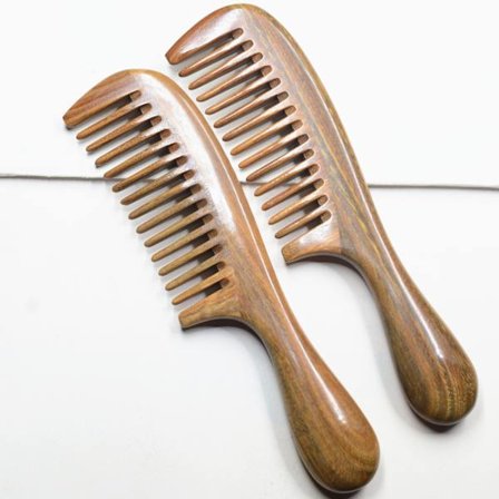 Grøn sandeltræskam, brede tænder, antistatisk kamløkke (18 /