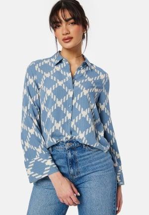 VERO MODA Vmginas betine LS oversized shirt XS Coronet Blue AOP:Bet Arkipaidat Dam