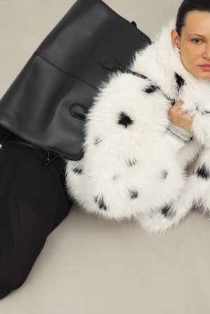 NA-KD Stor toteväska i läder - Väskor - Svart - One Size