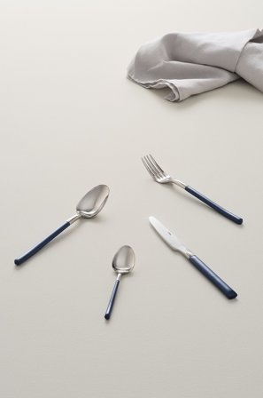 Jotex - Bestikksett 24 Deler Sølv/blå - COLT - Kjøp Bestikk hos Jotex