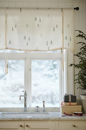 SKOG rolgordijn antiekwit/donkergroen - Koop verduisterende gordijnen bij Jotex