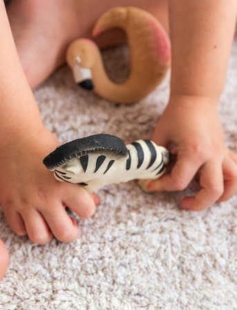 OLI & CAROL Zoe The Zebra - White - 8.7X 2X 8CM