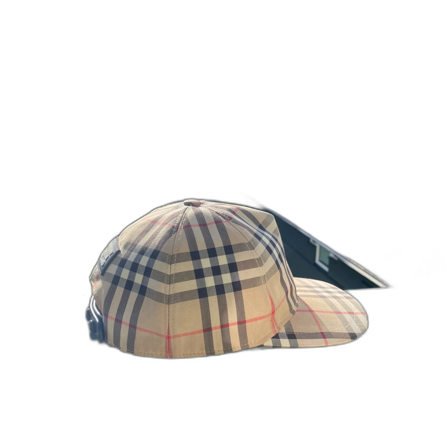 Burberry rutig keps med klassiskt mönster