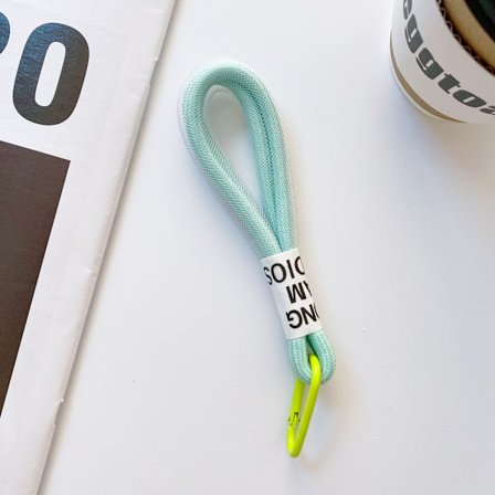 15 cm vihreä avaimenperä