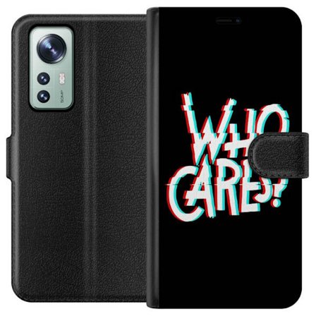 Yhteensopiva Lompakkokotelo Xiaomi 12 Glitch typografia, jossa teksti "who cares" on punaisella ja syaanilla mustalla minimalistisella taustalla.
