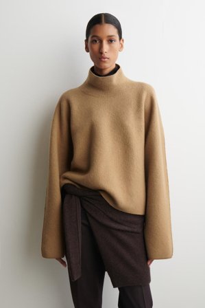 COS Femme Pull À Col Cheminée En Laine Bouillie Jumper in Beige