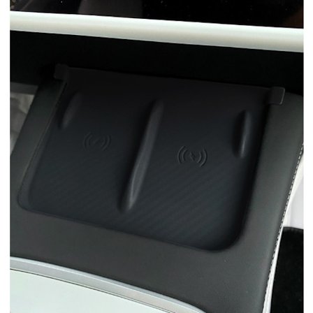 Trådløs ladepute for midtkonsoll til Tesla Model 3 Model Y 2021-2023, karbonfibermønster trådløs ladesilikonmatte interiør