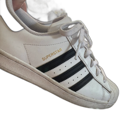 Adidas Superstar vita sneakers med svarta ränder