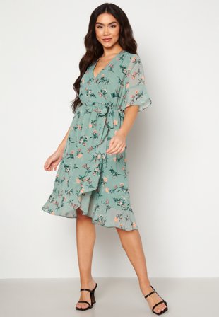 Happy Holly Wendy fake wrap dress Dusty green / Patterned Klær