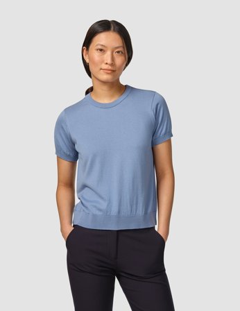 Shaping New Tomorrow - Female - Fine Knit T-shirt - Serenity Blue - M
