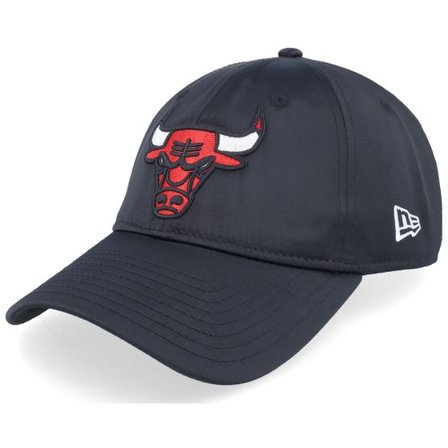 New Era - NBA Svart unconstructed Keps - Chicago Bulls NBA Satin 9TWENTY Black Dad Cap @ Hatstore