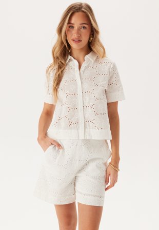 VERO MODA - Vmhay New Shorts - Snow White - Kläder - - Bubbleroom