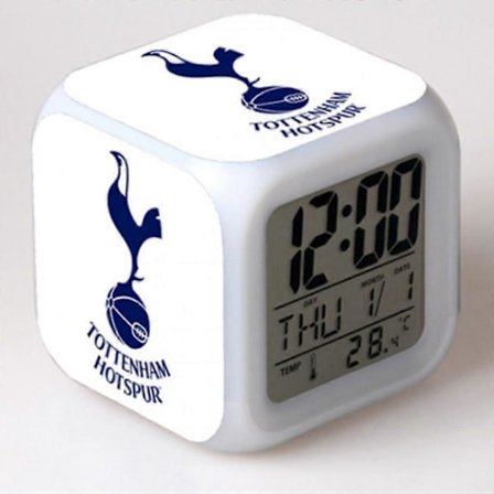 SSRGV Fodboldliga Farverigt Vækkeur, LED Digital Farveskiftende Firkantet Vækkeur, Kreativ Vækkeur Gave (form S) (FMY)