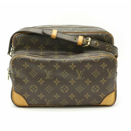 Louis Vuitton Vintage Louis Vuitton Nile , Bruin , Dames , Maat: ONE Size Vintage Tassen