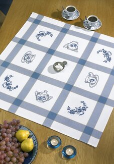 Broderikit Duk Kaffeservis med eller utan garn - Med garn - Permin