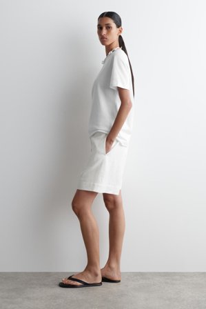 COS Women's Pantalones Cortos De Lino in Blanco